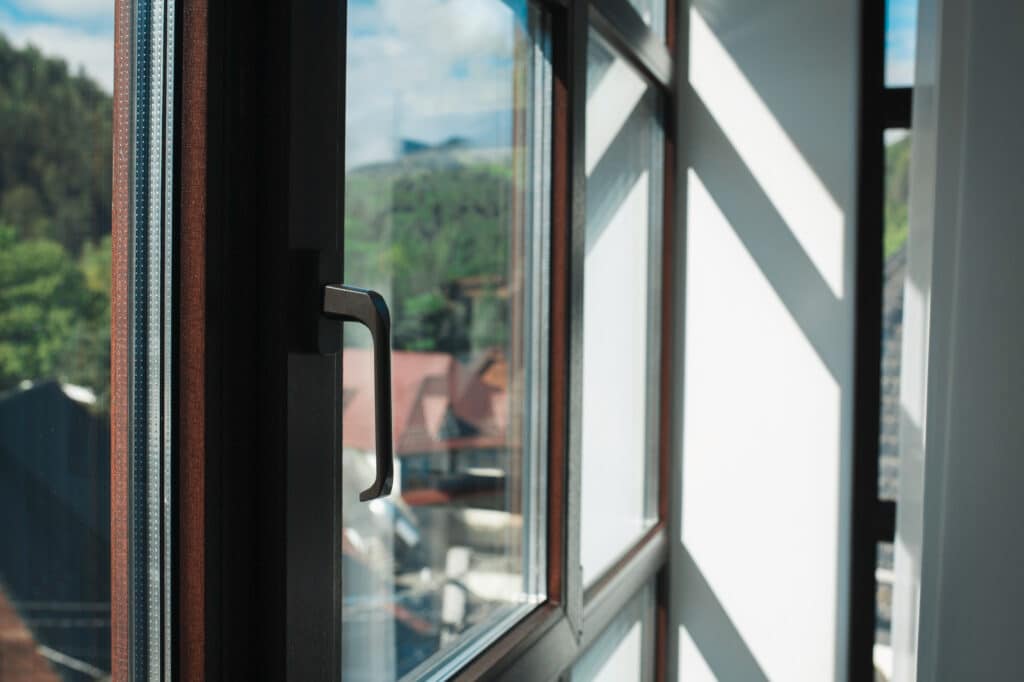 ventanas de alumino abatibles para hogares